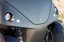 garia-via-2-seater-00001.jpg